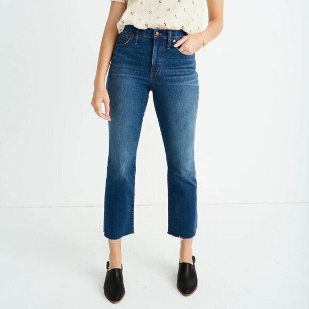 Madewell Dark Wash Slim Demi Bootcut Jeans with Raw Hem Size 29